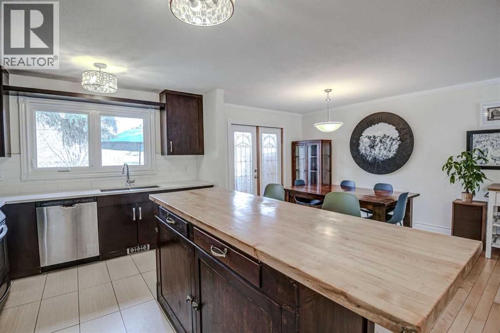 8116 33 Avenue Nw, Calgary, Alberta  T3B 1L8 - Photo 12 - A2311936