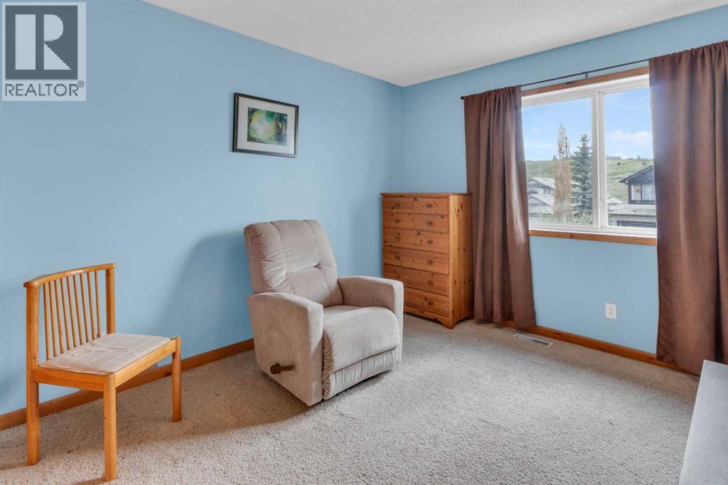 124 Gleneagles Terrace, Cochrane, Alberta  T4C 1W6 - Photo 29 - A2314525