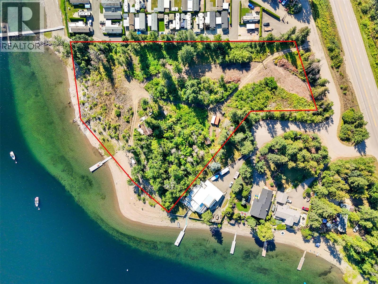 663 Waverly Park Frontage Road, Sorrento, British Columbia  V0E 2W1 - Photo 1 - 10359898
