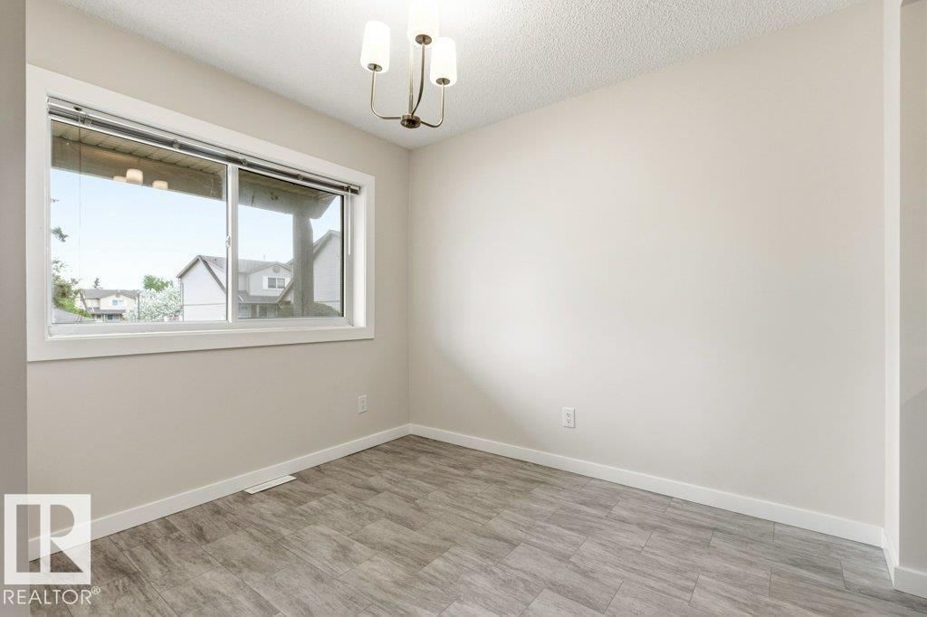 795 Village Dr, Sherwood Park, Alberta  T8A 4H9 - Photo 12 - E4490106