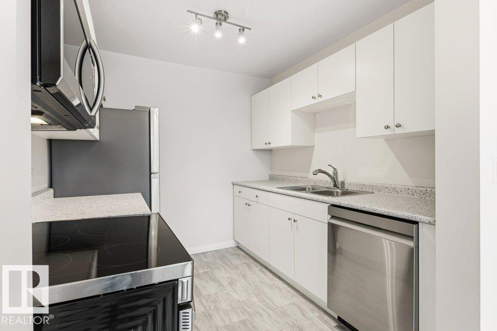 795 Village Dr, Sherwood Park, Alberta  T8A 4H9 - Photo 16 - E4490106