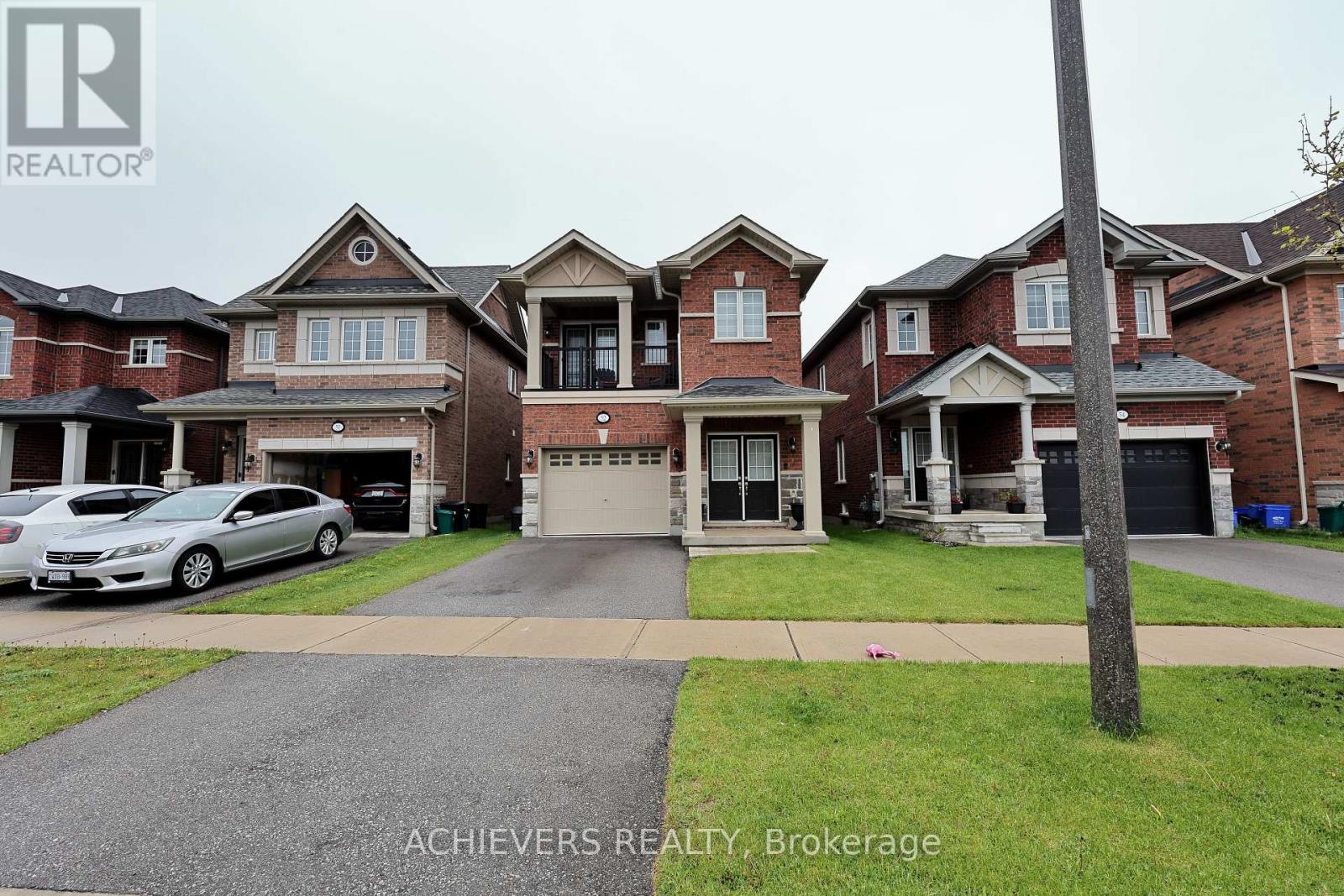 52 BRANIGAN CRESCENT, Halton Hills, Ontario
