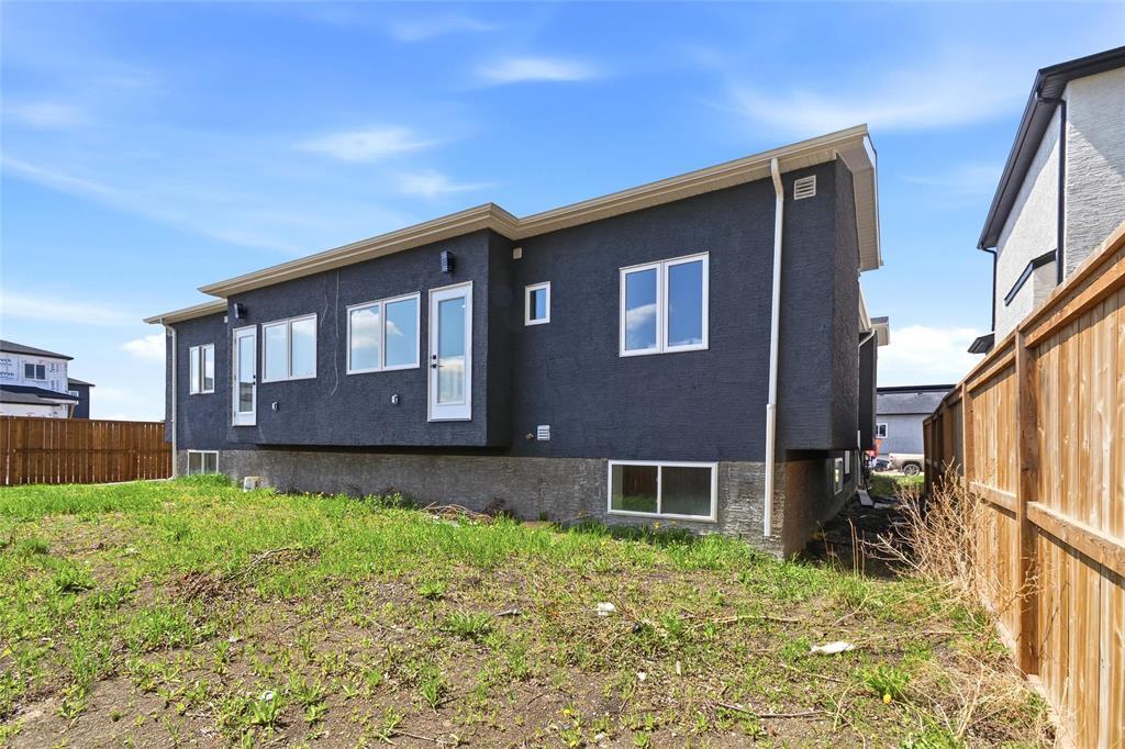 3 King Bay, Selkirk, Manitoba  R1A 4P8 - Photo 36 - 202611483