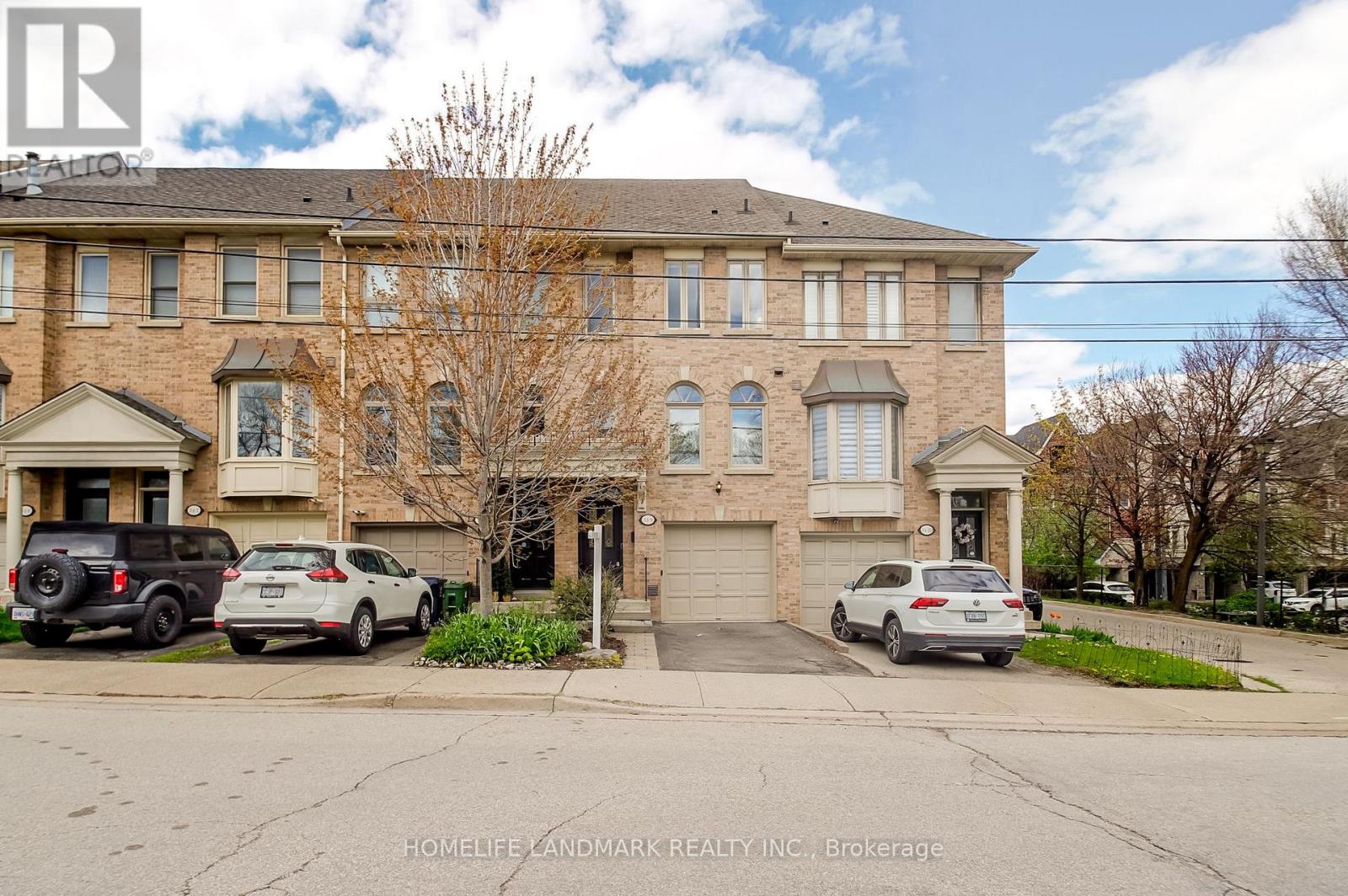 9 - 34 MENDOTA ROAD, Toronto, Ontario