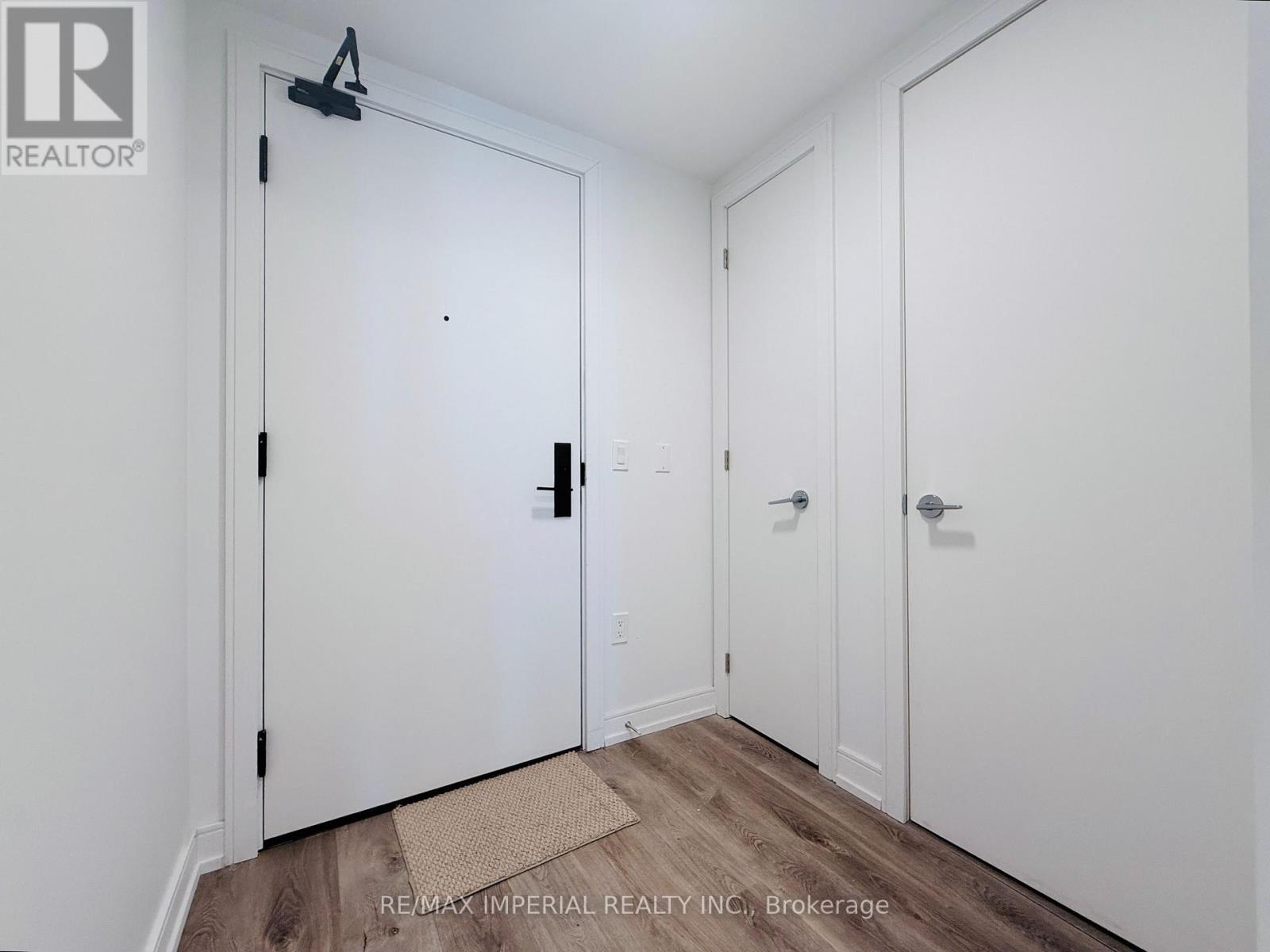 816 - 1 Jarvis Street, Hamilton, Ontario L8R 3J2 - Photo 3 - X13181162