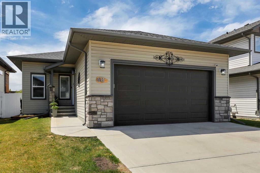 68 Windermere Close, Red Deer, Alberta  T4N 2J8 - Photo 2 - A2314571