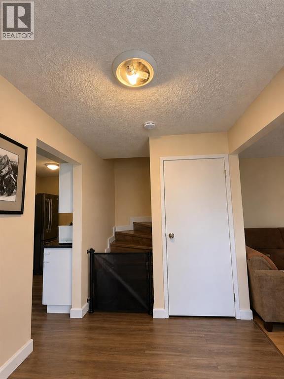 29, 4936 Dalton Drive NW, Calgary, Alberta  T3A 2E4 - Photo 5 - A2313110