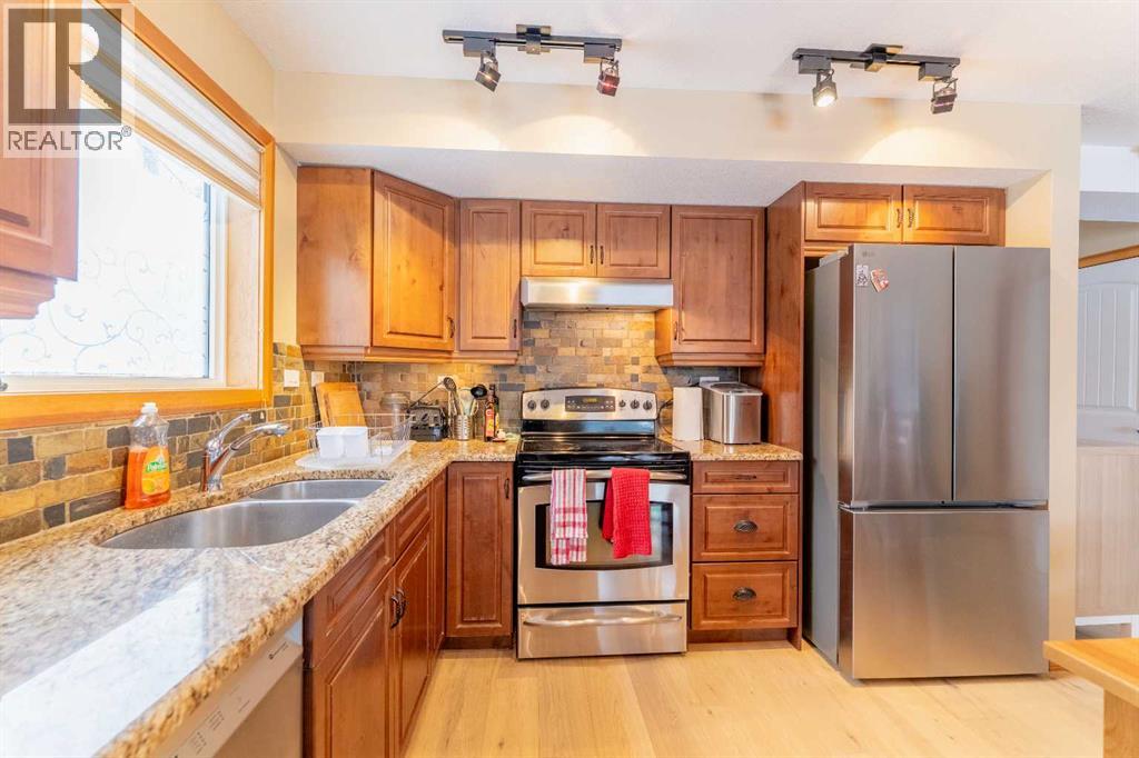 24, 100 Rundle Drive, Canmore, Alberta  T1W 0B5 - Photo 3 - A2315142