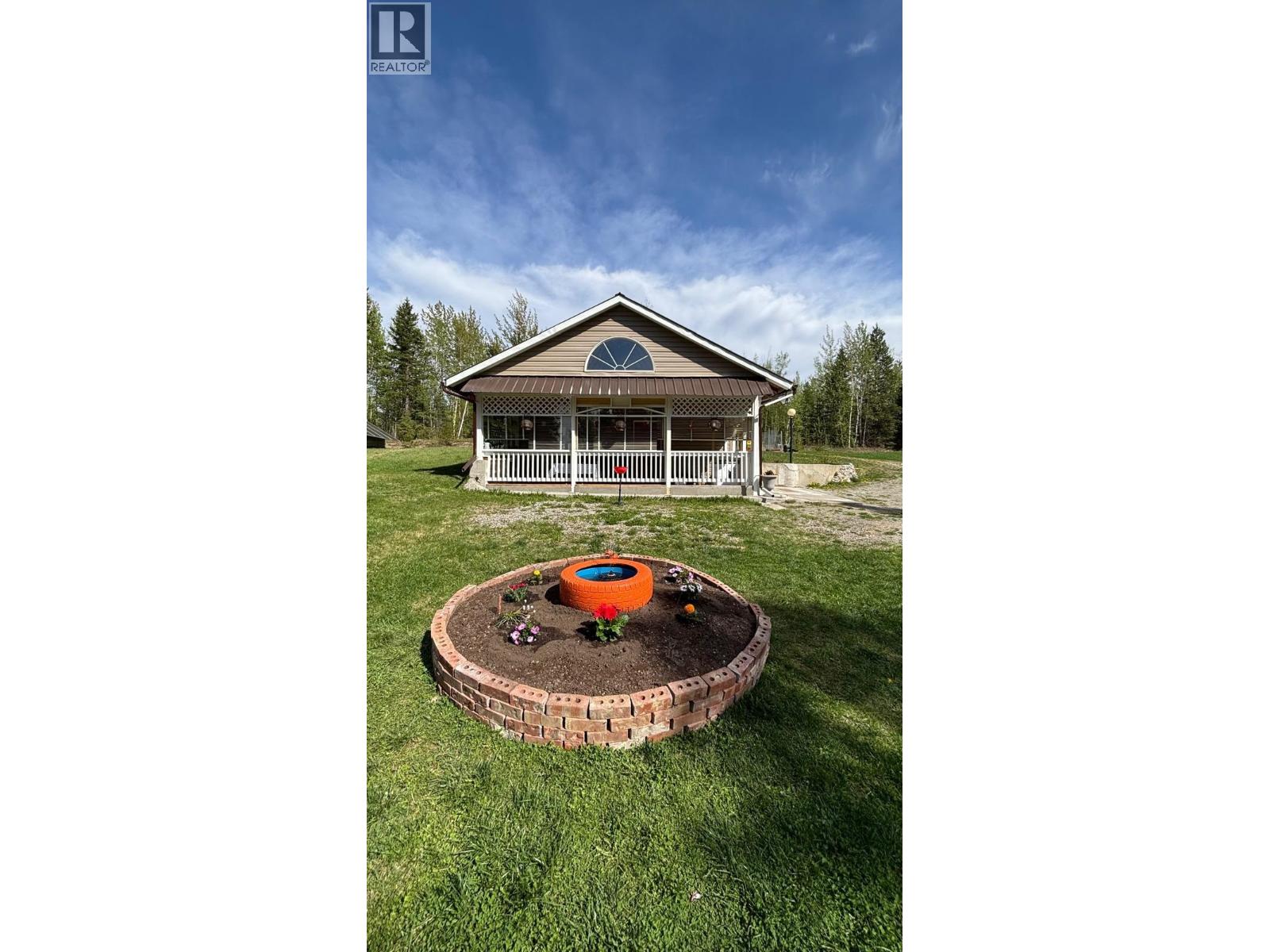 5237 Kirby Road, Quesnel, British Columbia  V2J 6X9 - Photo 1 - R3128034