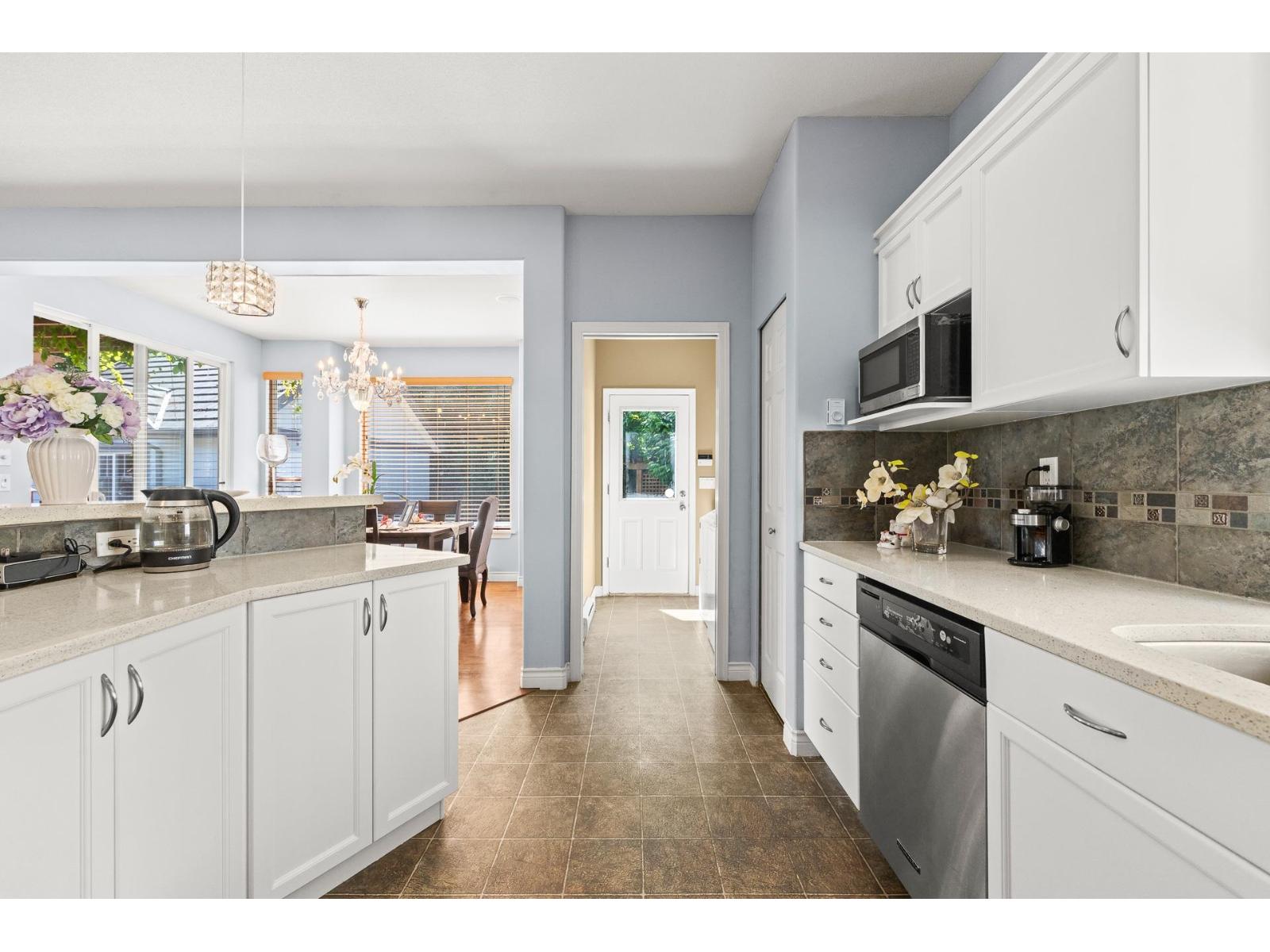 3307 Rosemary Heights Crescent, Surrey, British Columbia  V3Z 0K7 - Photo 10 - R3128370