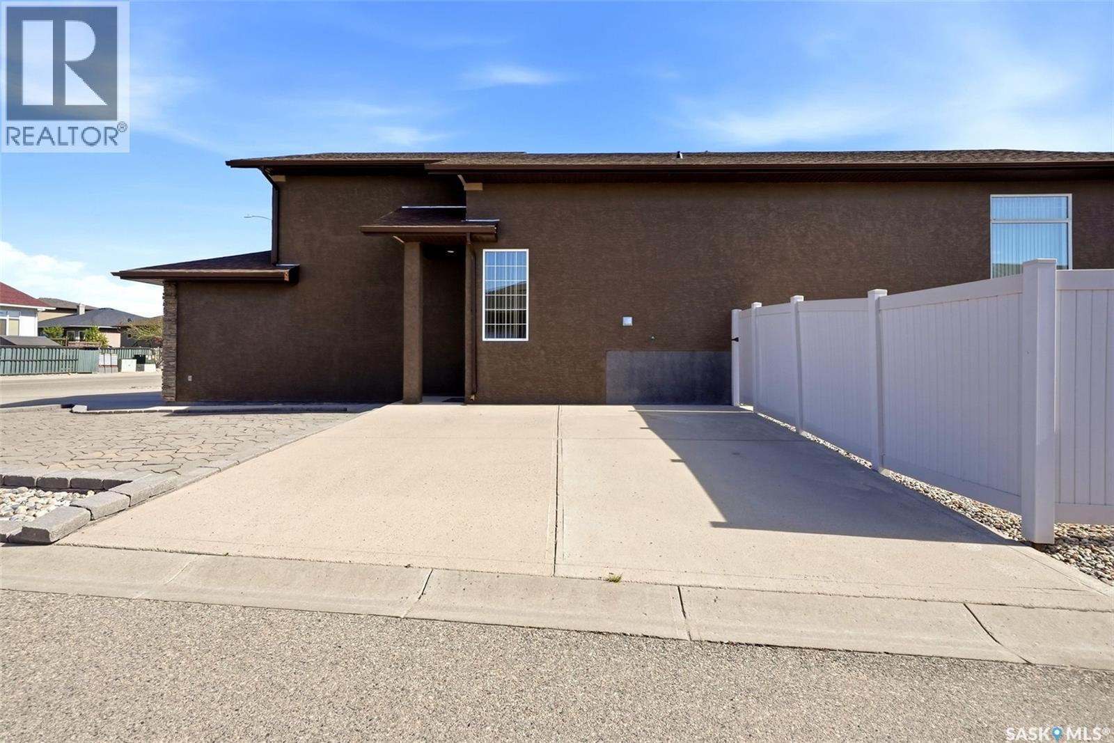 2534 Windsor Park Road, Regina, Saskatchewan  S4V 1K4 - Photo 38 - SK037048