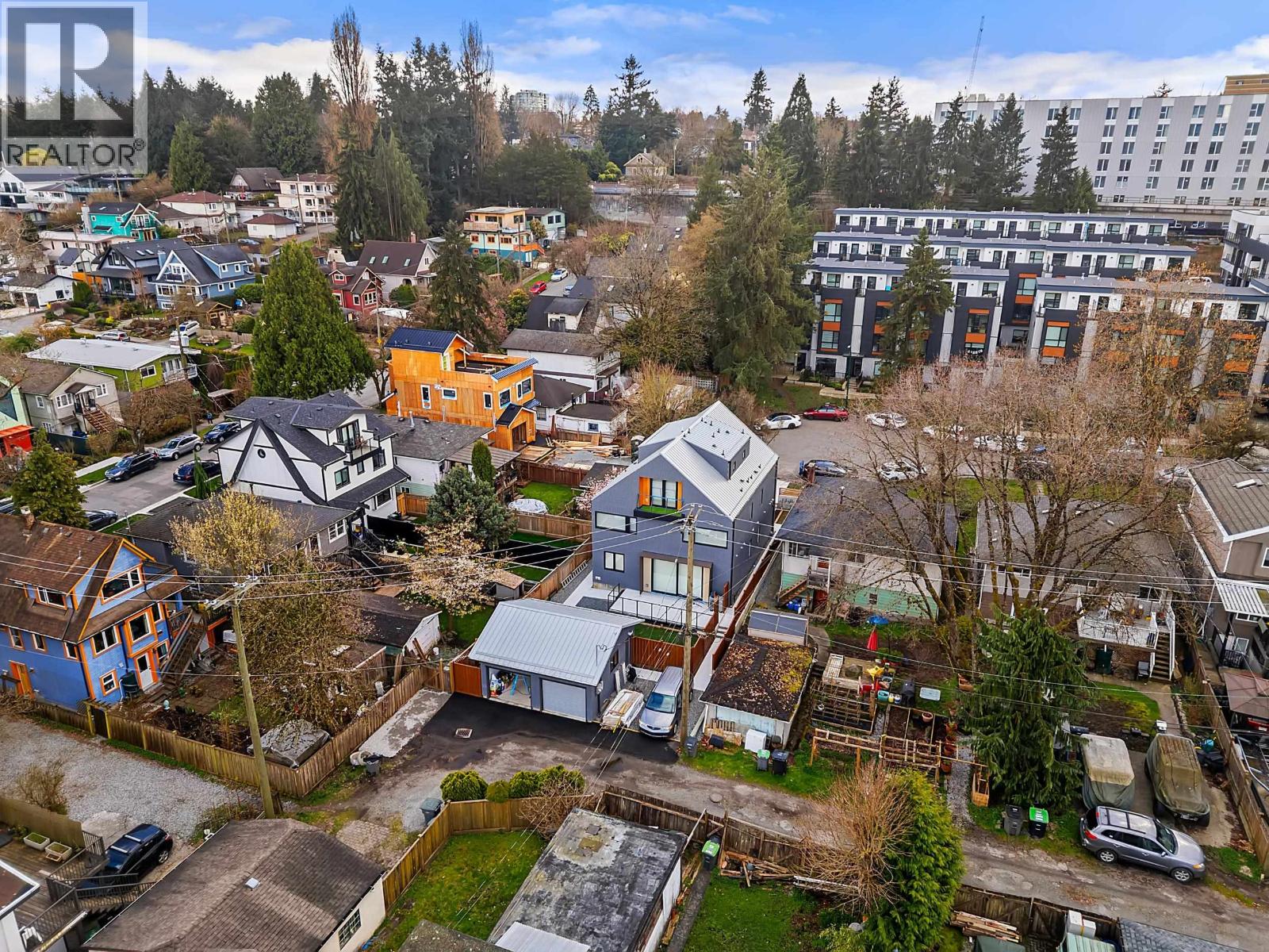 2 2091 E 20th Avenue, Vancouver, British Columbia  V5N 2L1 - Photo 3 - R3128386