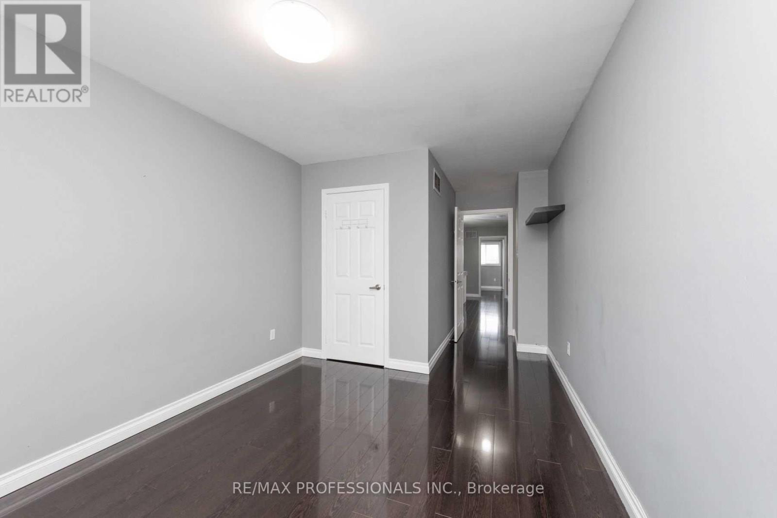1362 Brookstar Drive, Oakville, Ontario  L6M 3W1 - Photo 17 - W13181302