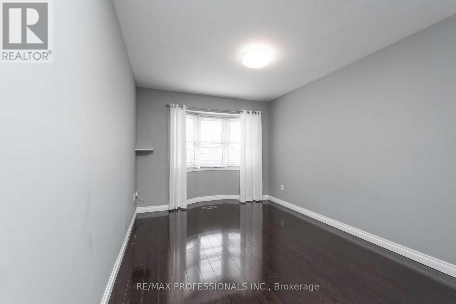 1362 Brookstar Drive, Oakville, Ontario  L6M 3W1 - Photo 18 - W13181302