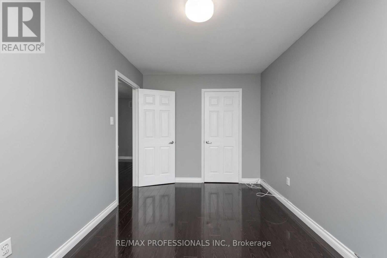 1362 Brookstar Drive, Oakville, Ontario  L6M 3W1 - Photo 19 - W13181302