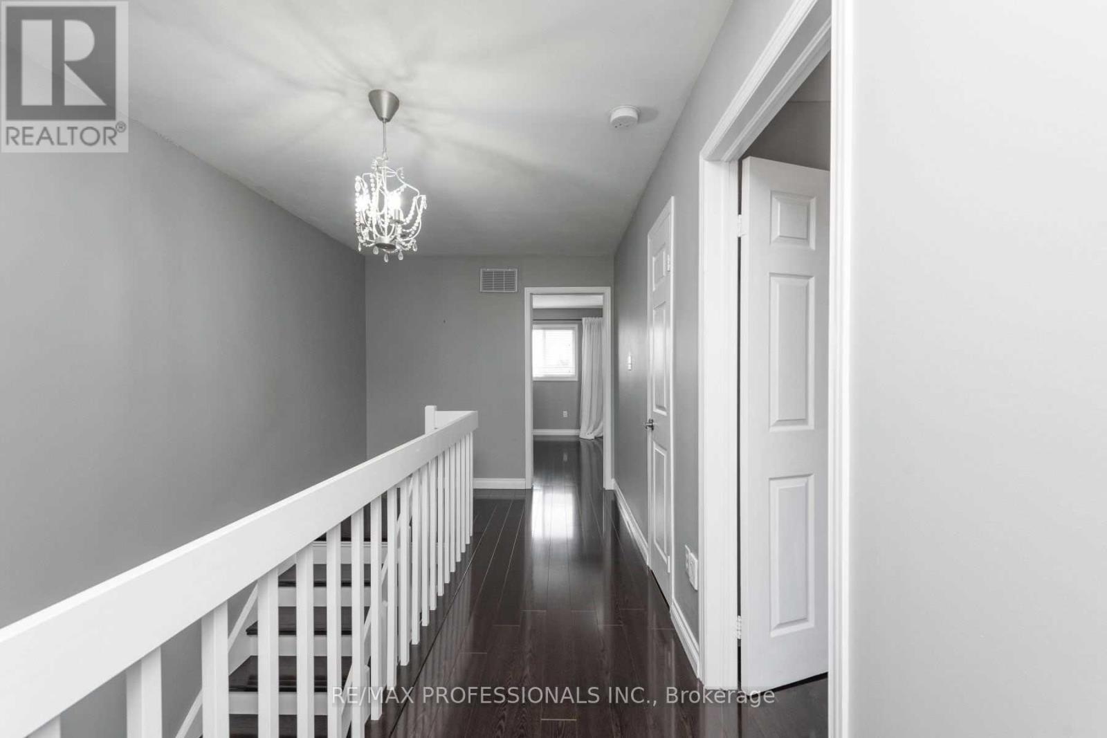 1362 Brookstar Drive, Oakville, Ontario  L6M 3W1 - Photo 21 - W13181302