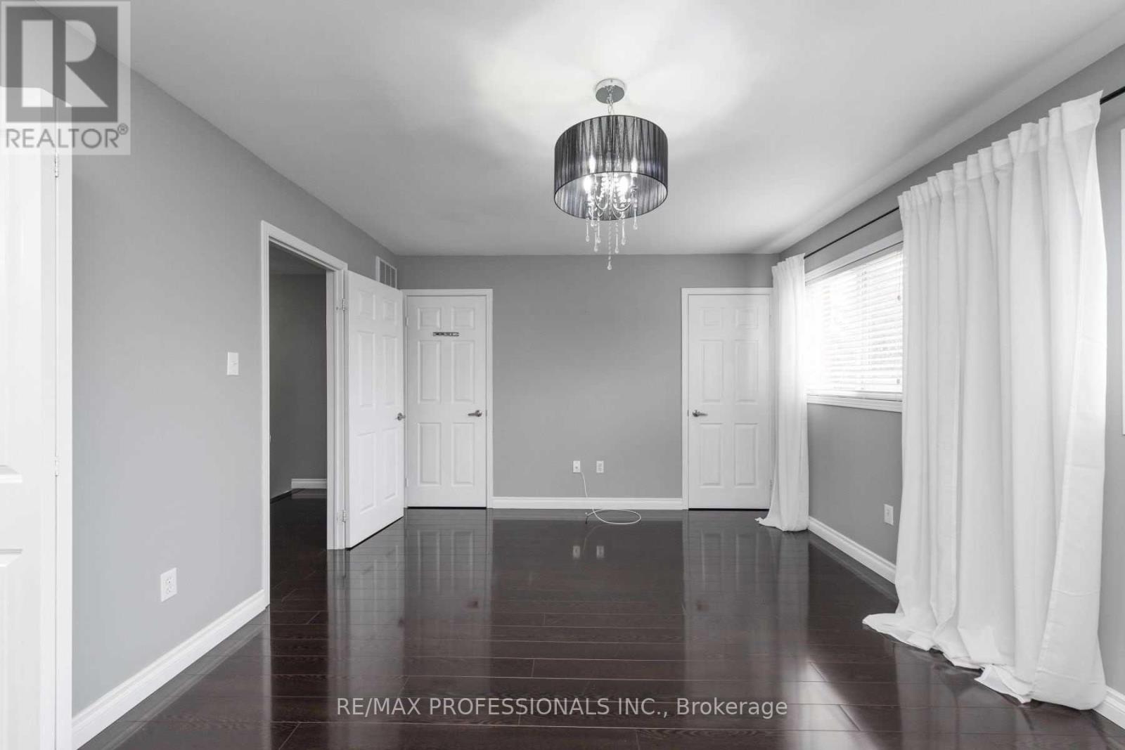 1362 Brookstar Drive, Oakville, Ontario  L6M 3W1 - Photo 24 - W13181302