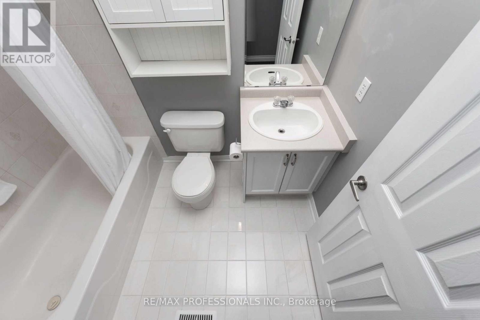 1362 Brookstar Drive, Oakville, Ontario  L6M 3W1 - Photo 29 - W13181302
