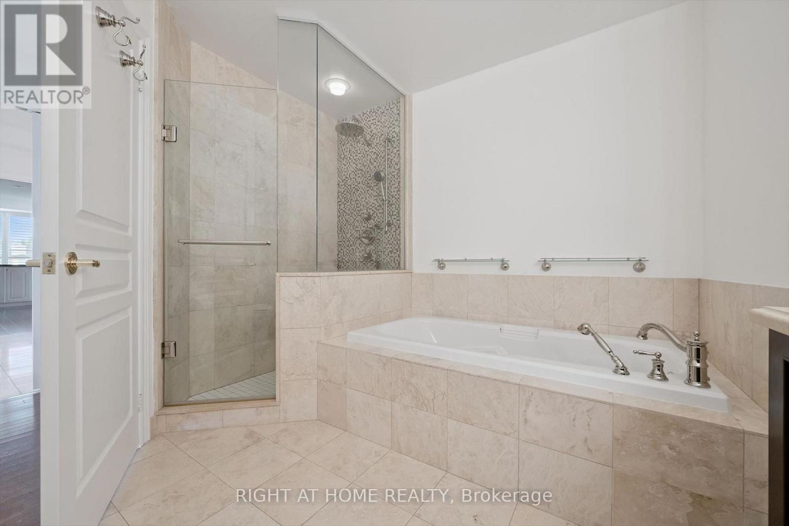 512 - 2662 Bloor Street W, Toronto, Ontario  M8X 2Z7 - Photo 20 - W13181408
