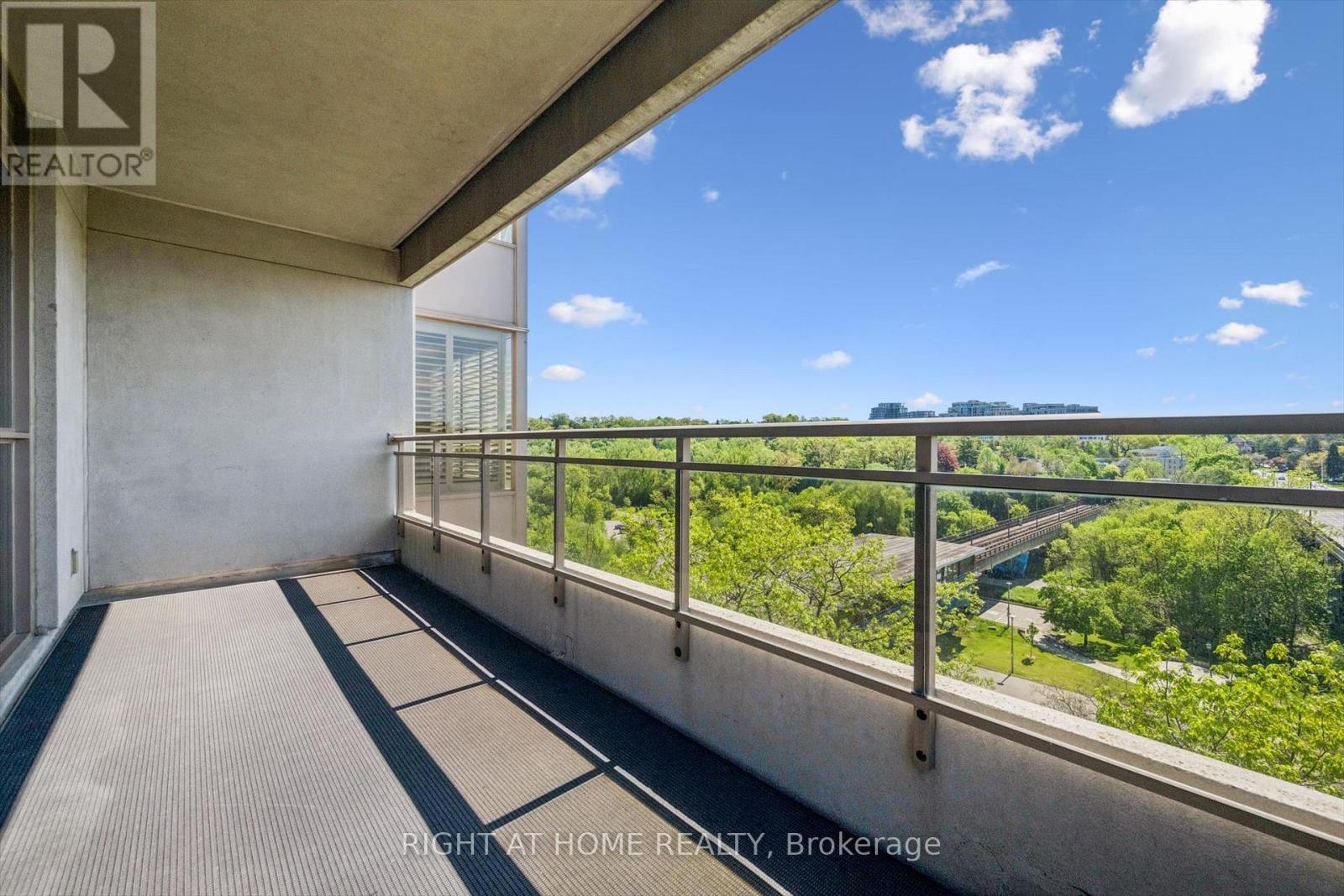 512 - 2662 Bloor Street W, Toronto, Ontario  M8X 2Z7 - Photo 27 - W13181408