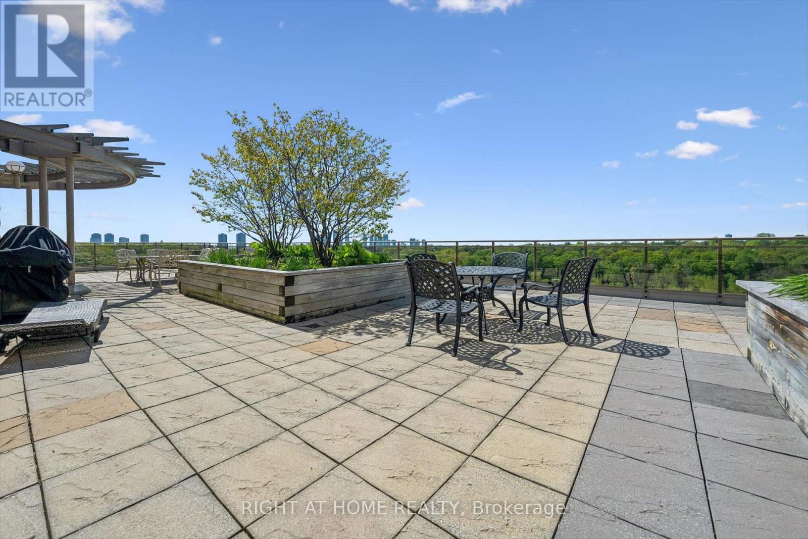 512 - 2662 Bloor Street W, Toronto, Ontario  M8X 2Z7 - Photo 31 - W13181408