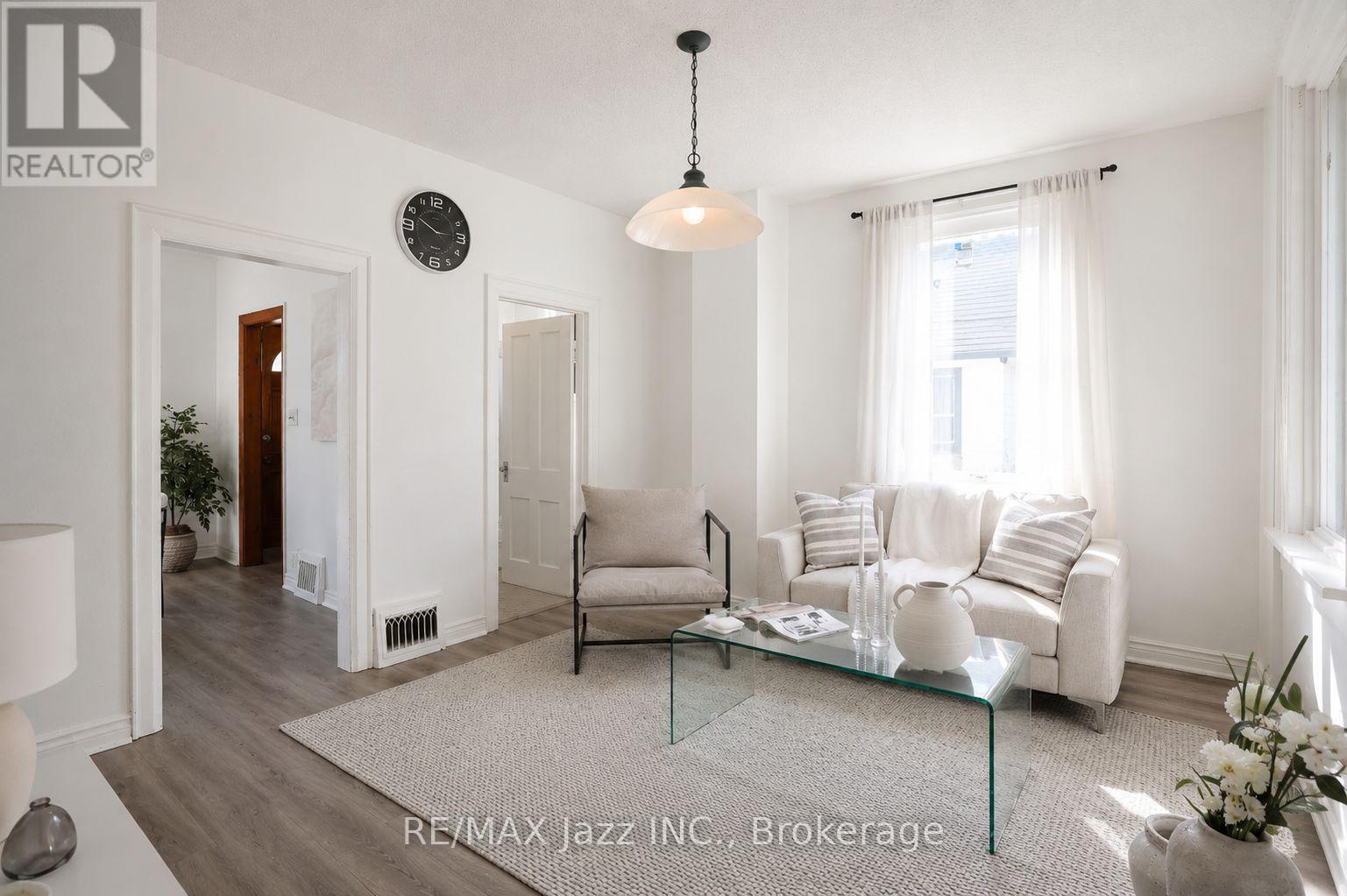 368 Buena Vista Avenue, Oshawa, Ontario  L1J 2M5 - Photo 5 - E13181564