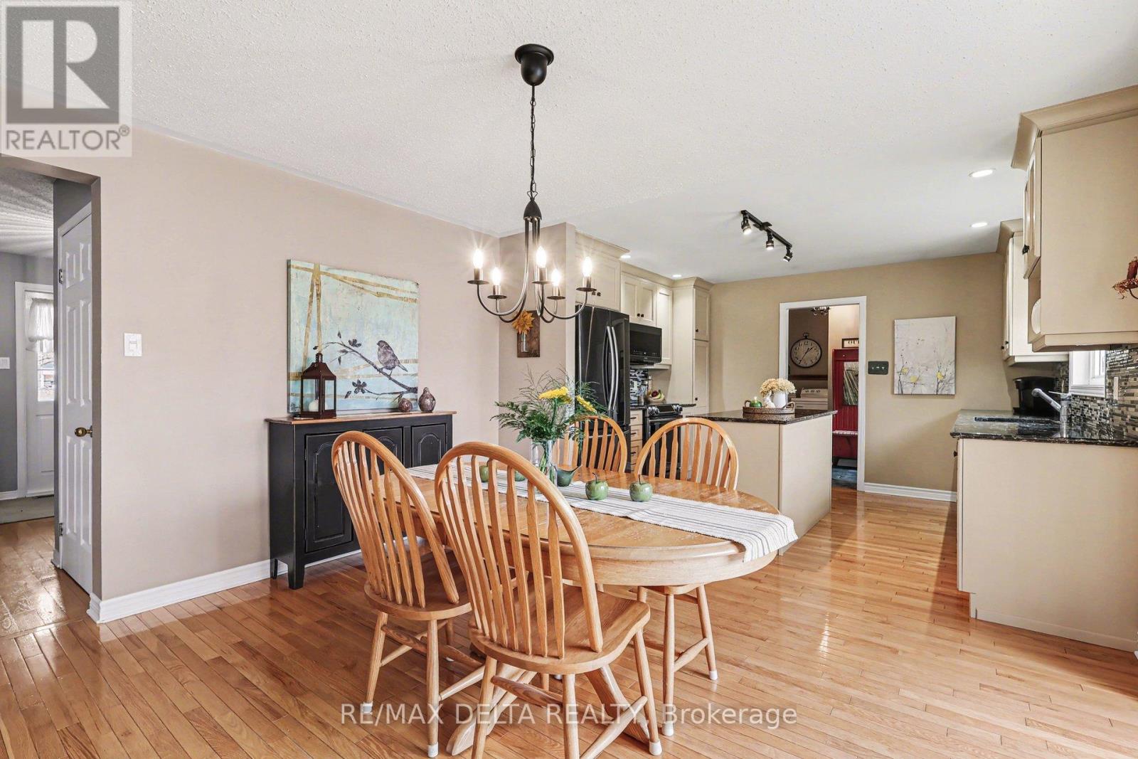 10532 Main Street, North Dundas, Ontario  K0E 1W0 - Photo 13 - X13181468