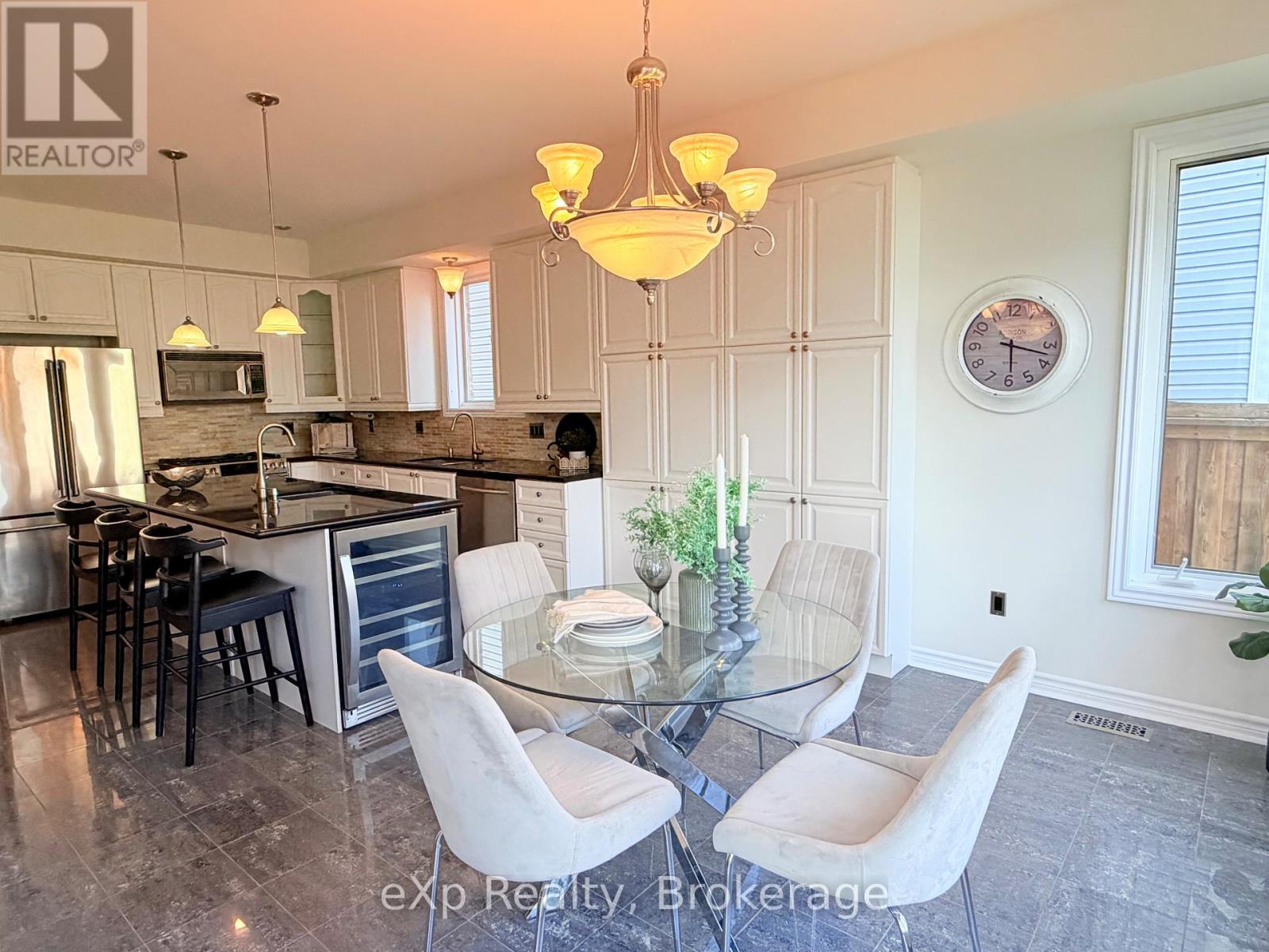 371 Carnwith Drive, Whitby (Brooklin), Ontario  L1M 2M1 - Photo 13 - E13181552