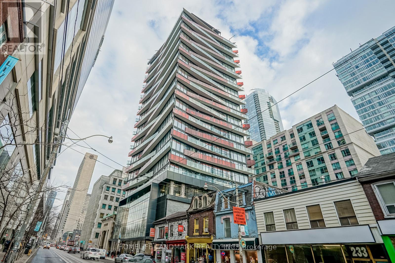 1403 - 215 QUEEN STREET W, Toronto, Ontario