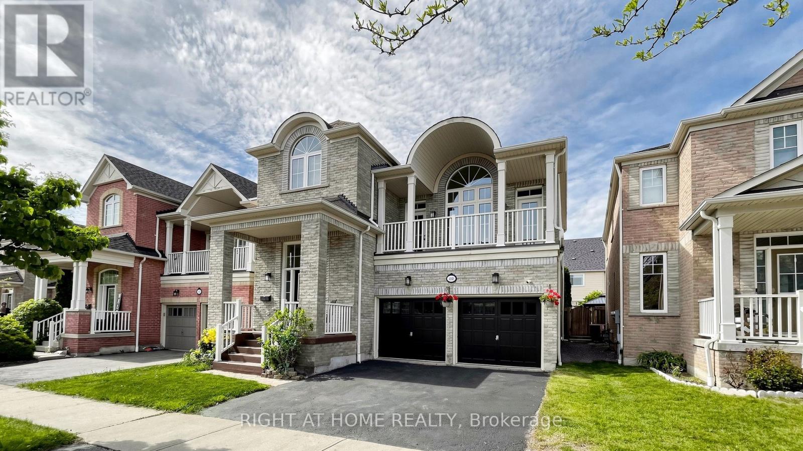 22 Byram Downs Street, Ajax, Ontario  L1Z 1R5 - Photo 2 - E13181488
