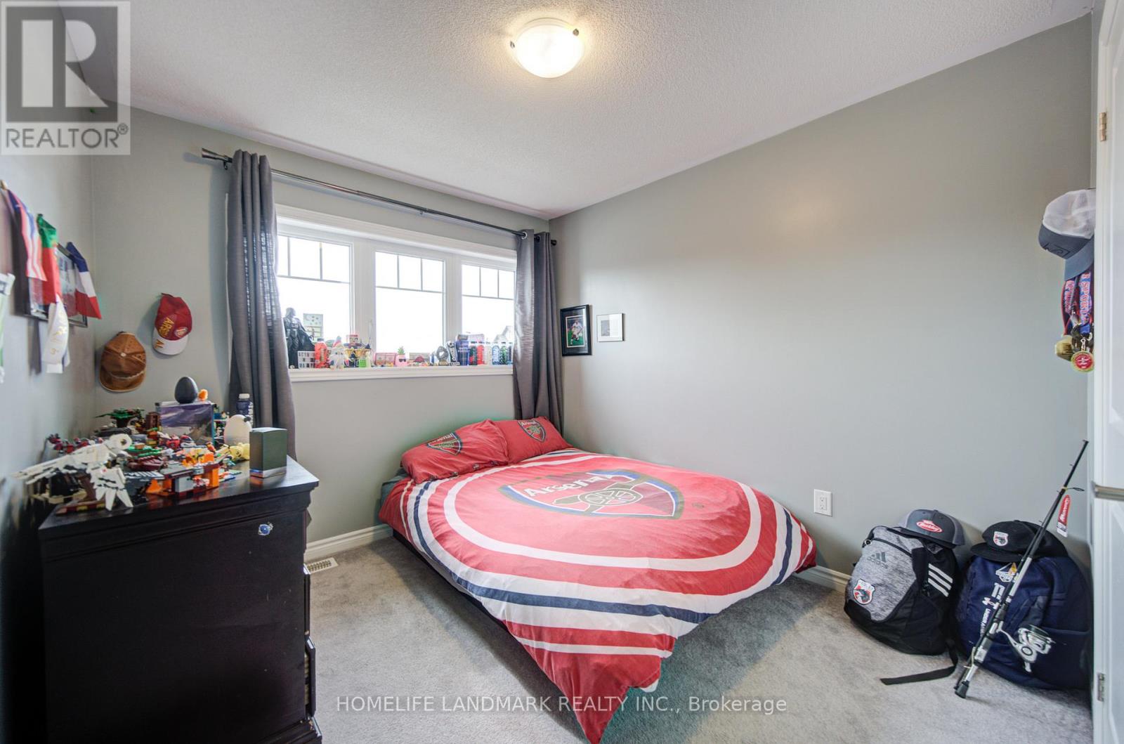 106 Barkerville Drive, Whitby, Ontario  L1P 0L8 - Photo 21 - E13181524