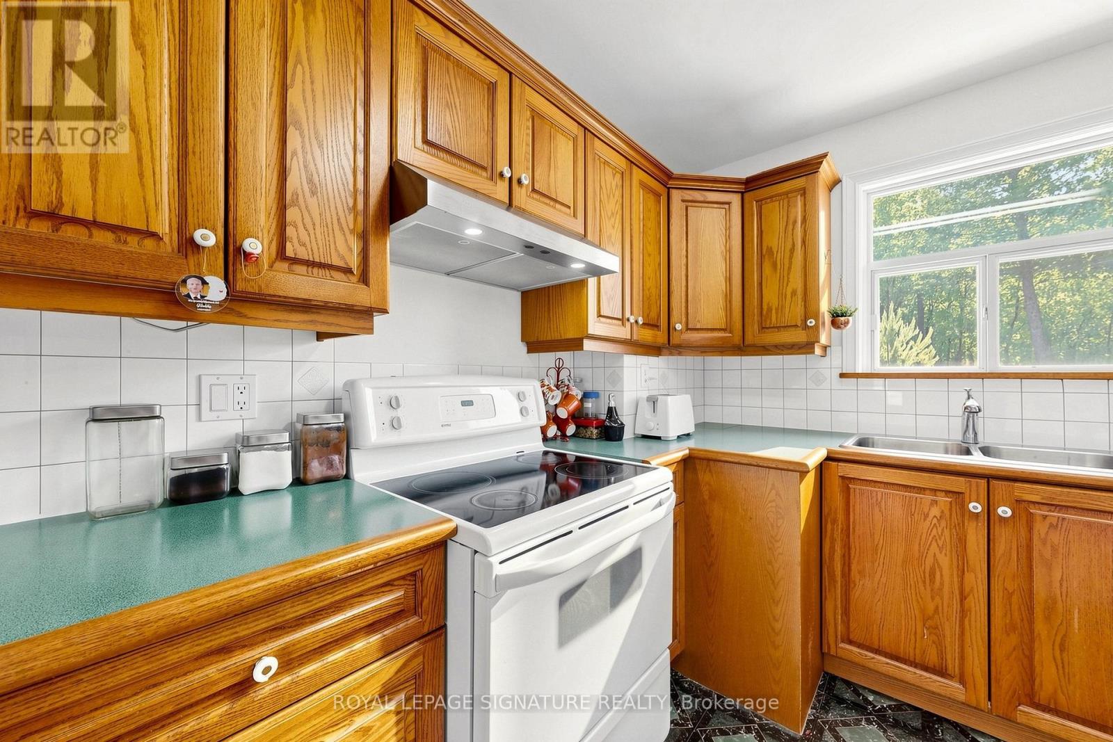 38 Lingarde Drive, Toronto, Ontario  M1R 1X6 - Photo 13 - E13181534