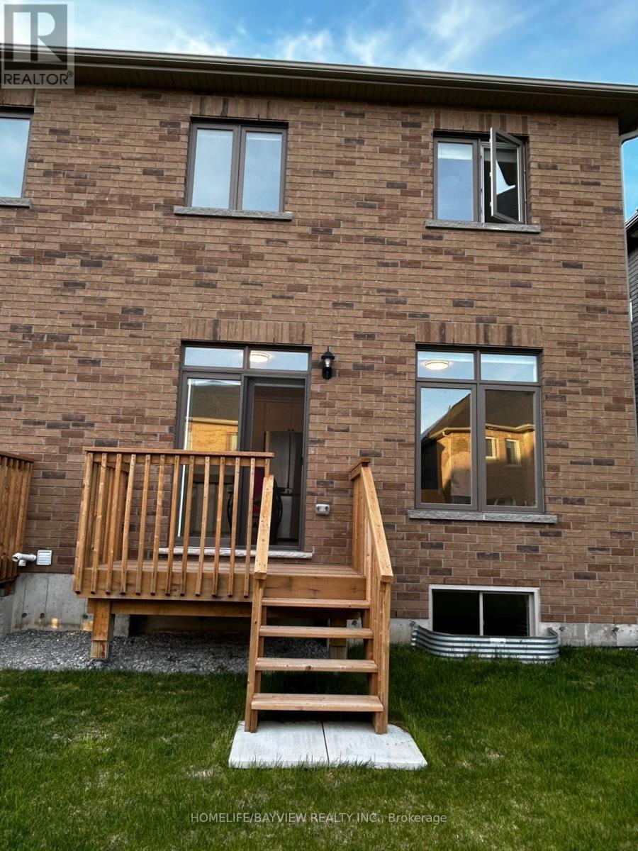 88 Sagewood Avenue, Barrie (Painswick South), Ontario  L9J 0K5 - Photo 4 - S13181492