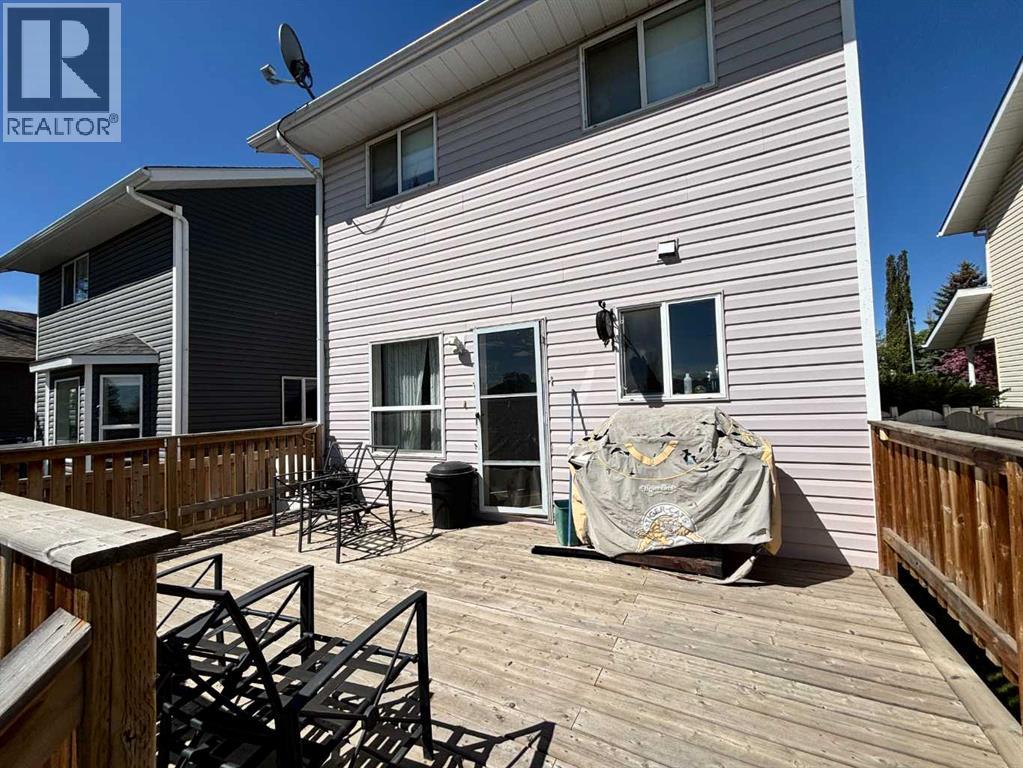 52 Country Ridge Close, Lacombe, Alberta  T4L 1H2 - Photo 3 - A2314519