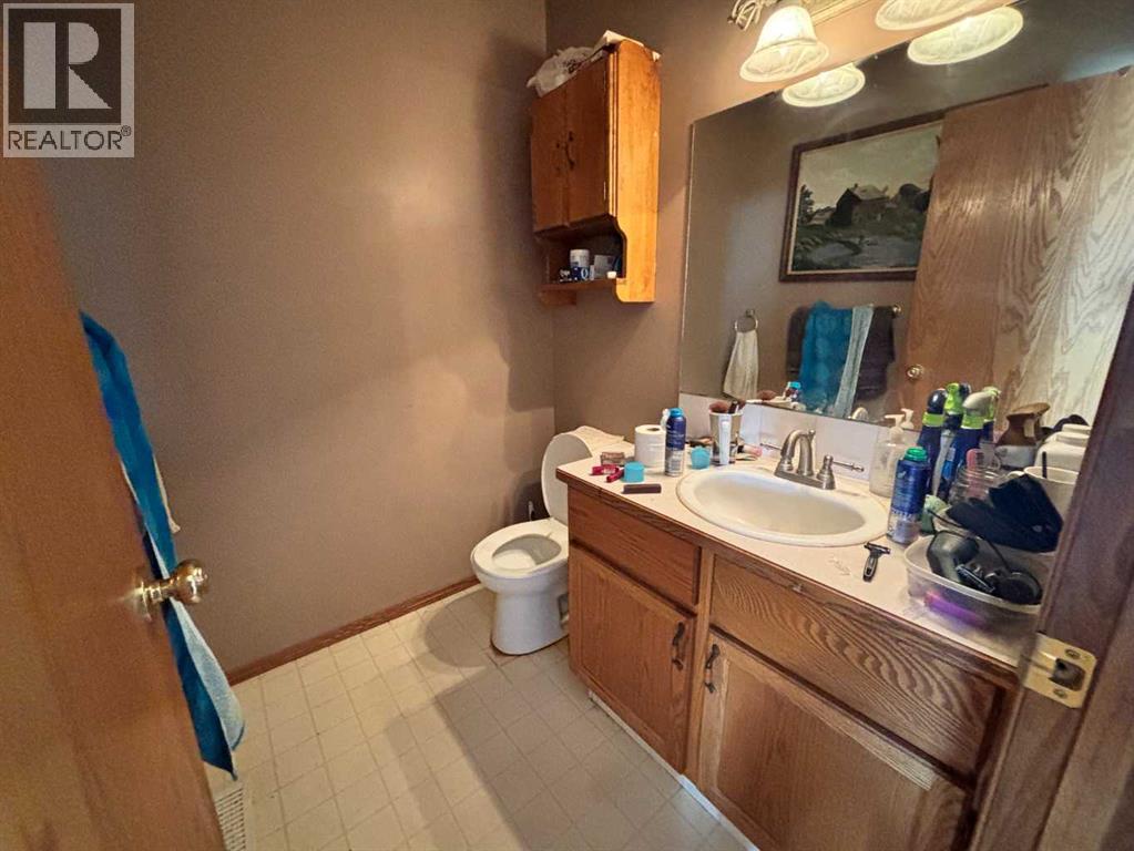 52 Country Ridge Close, Lacombe, Alberta  T4L 1H2 - Photo 6 - A2314519