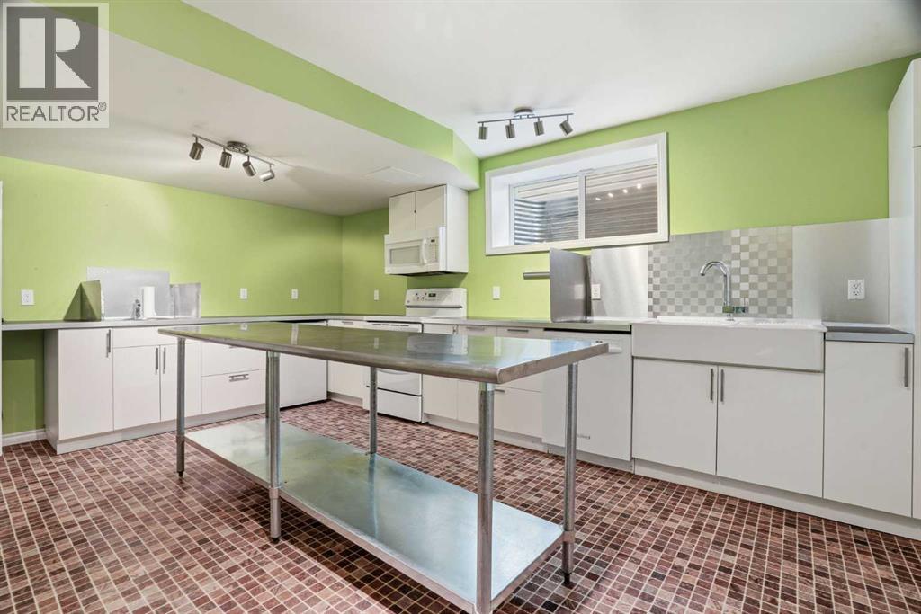 99 Aspen Hills Close Sw, Calgary, Alberta  T3H 0C6 - Photo 32 - A2314377