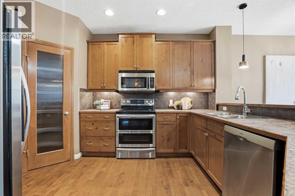 99 Aspen Hills Close Sw, Calgary, Alberta  T3H 0C6 - Photo 12 - A2314377