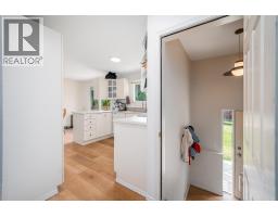 679 Mcclure Road, Kelowna, British Columbia  V1W 1L7 - Photo 10 - 10388487