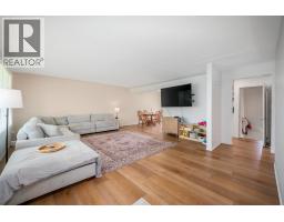 679 Mcclure Road, Kelowna, British Columbia  V1W 1L7 - Photo 4 - 10388487