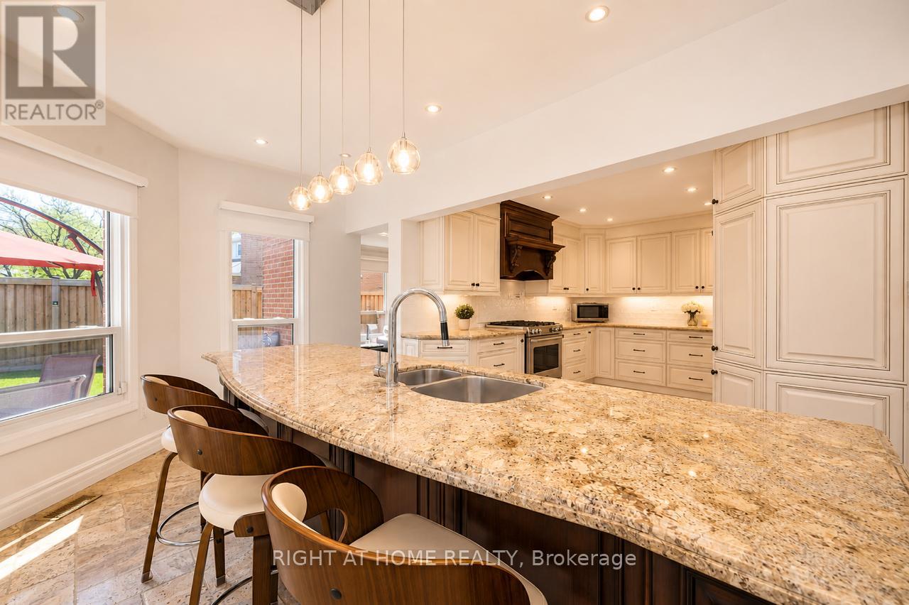 3115 Spring Creek Crescent, Mississauga, Ontario  L5N 4S4 - Photo 17 - W13181530
