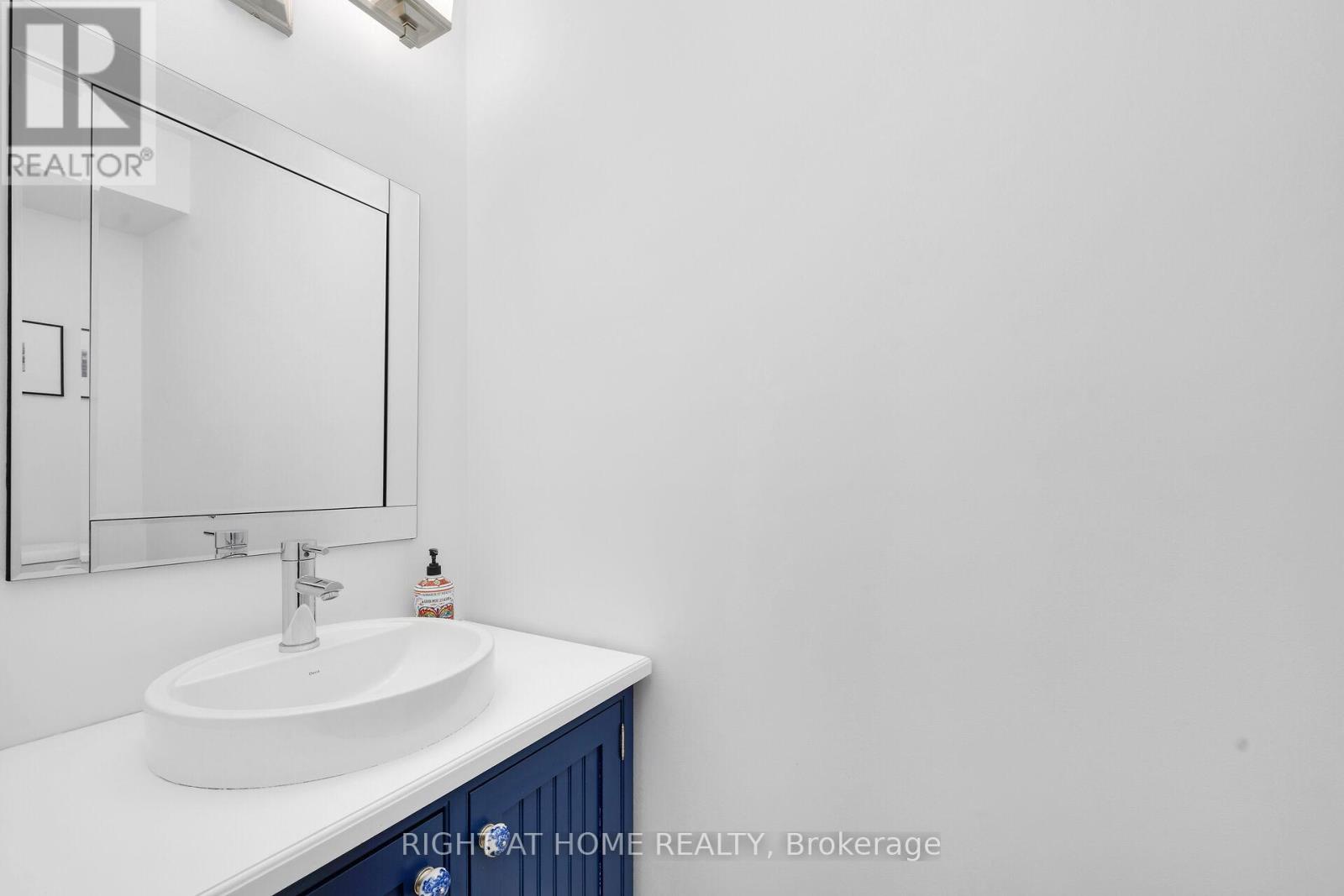 3115 Spring Creek Crescent, Mississauga, Ontario  L5N 4S4 - Photo 18 - W13181530
