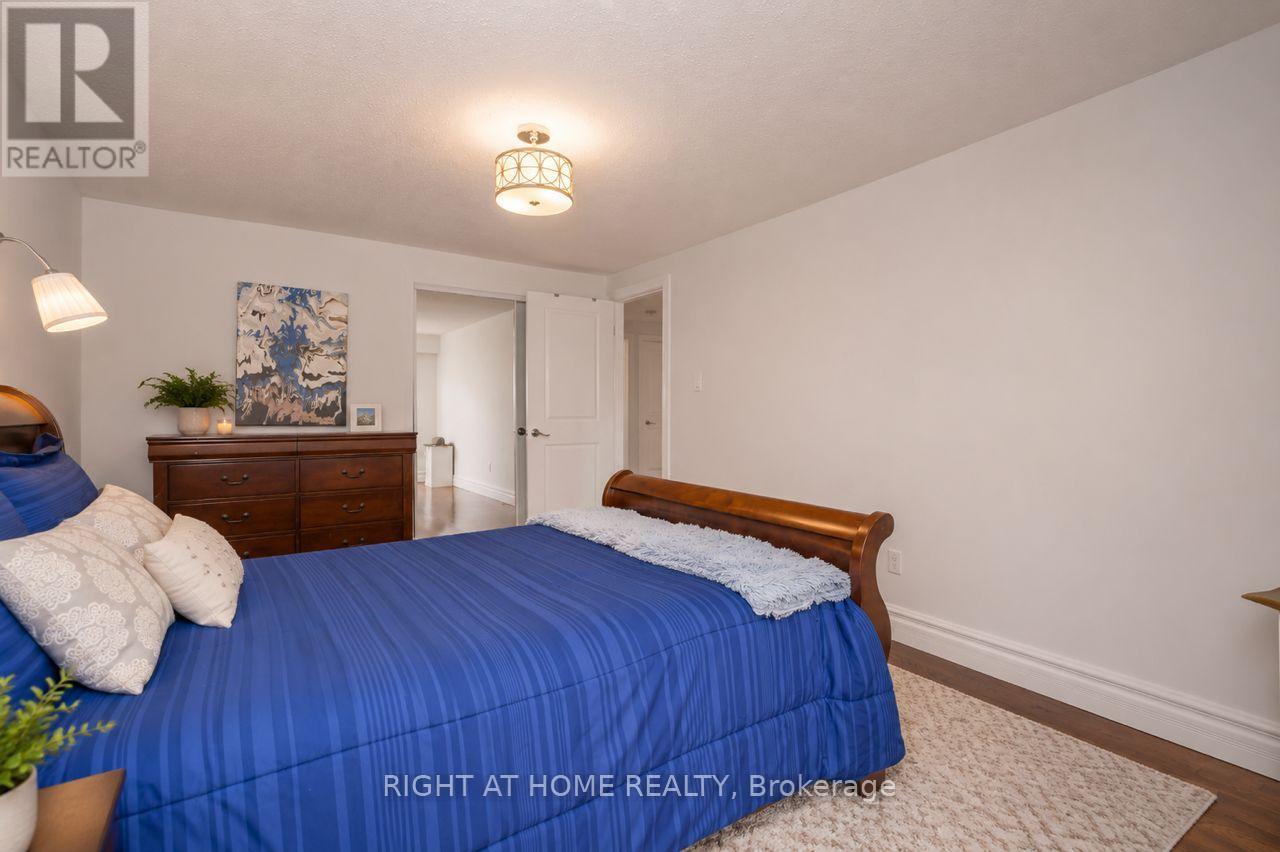 3115 Spring Creek Crescent, Mississauga, Ontario  L5N 4S4 - Photo 30 - W13181530