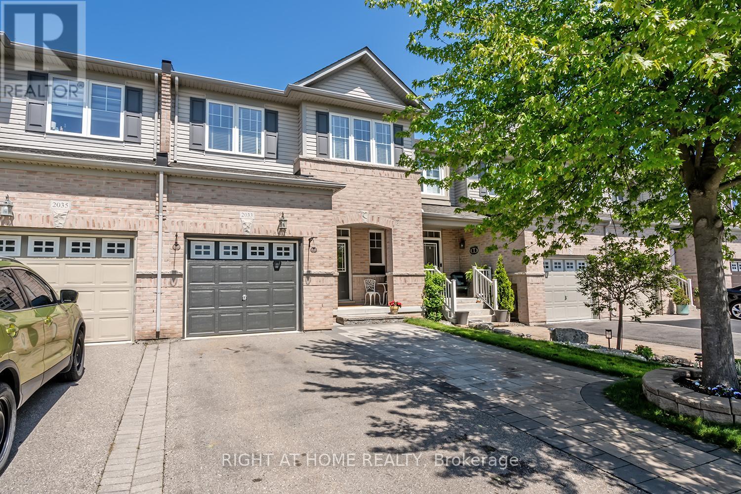 2033 TRAWDEN WAY, Oakville, Ontario