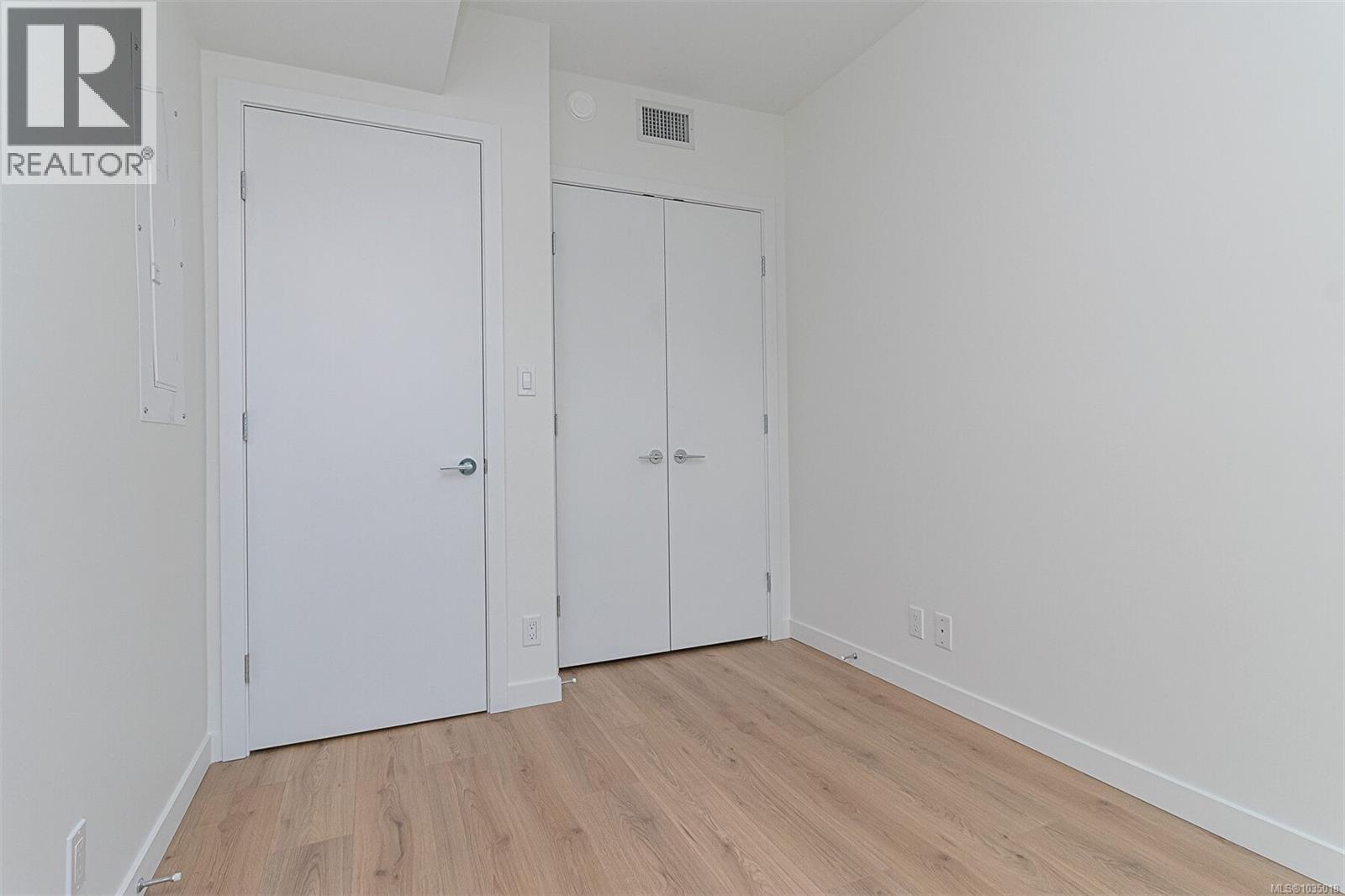 202 899 Esquimalt Rd, Esquimalt, British Columbia  V9A 0L7 - Photo 23 - 1035018