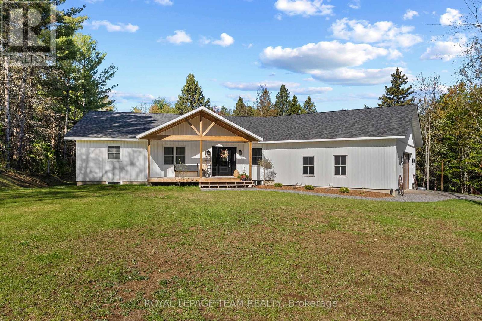36 Hillcrest Avenue, Killaloe, Ontario  K0J 1N0 - Photo 7 - X13181588