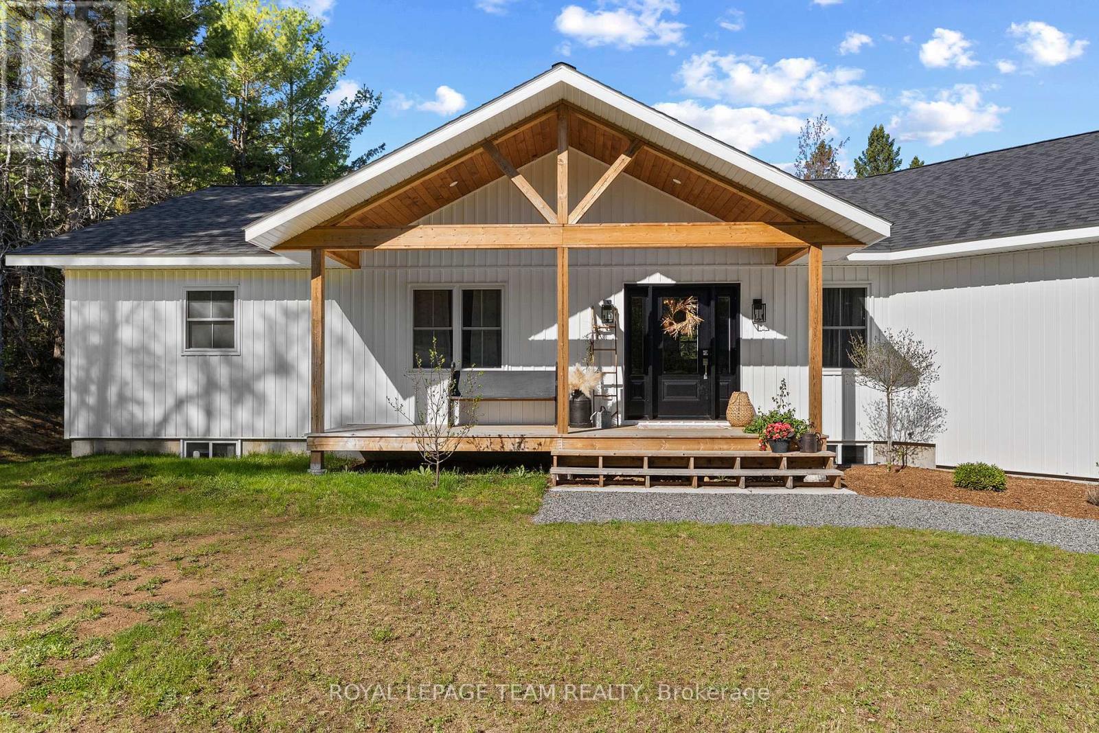36 Hillcrest Avenue, Killaloe, Ontario  K0J 1N0 - Photo 8 - X13181588