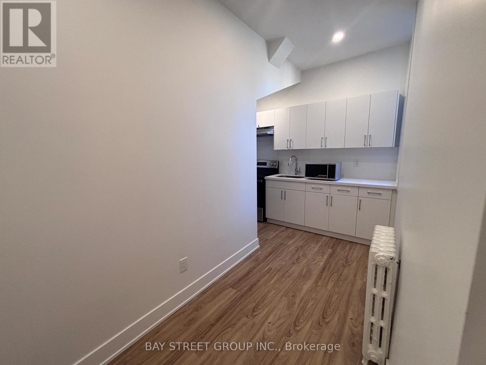 1311 Pape Avenue, Toronto, Ontario  M4K 3W9 - Photo 13 - E13181652