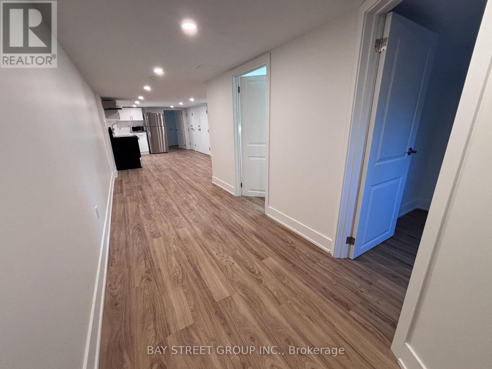 1311 Pape Avenue, Toronto, Ontario  M4K 3W9 - Photo 38 - E13181652