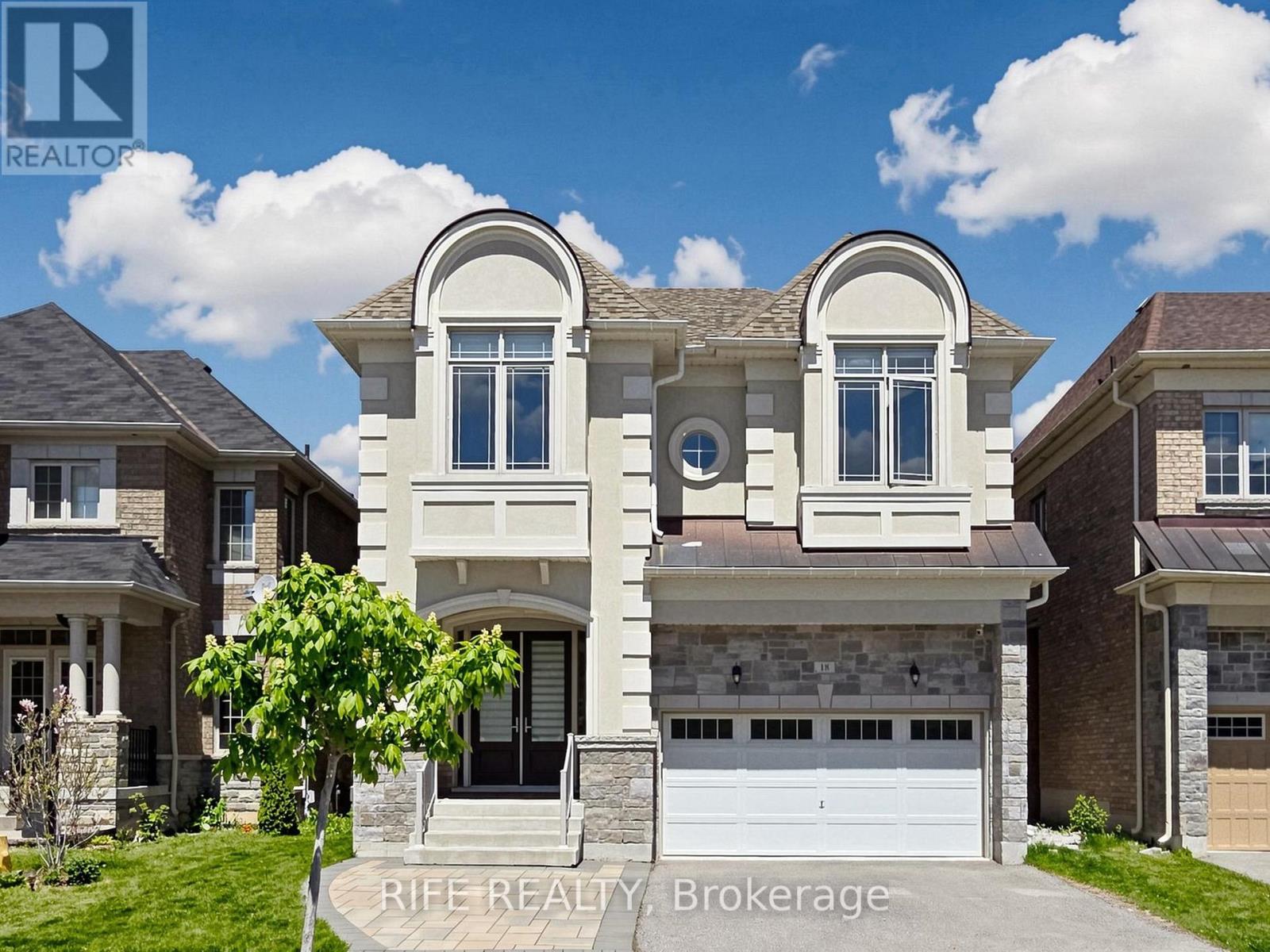 18 ROSSINI DRIVE, Richmond Hill, Ontario