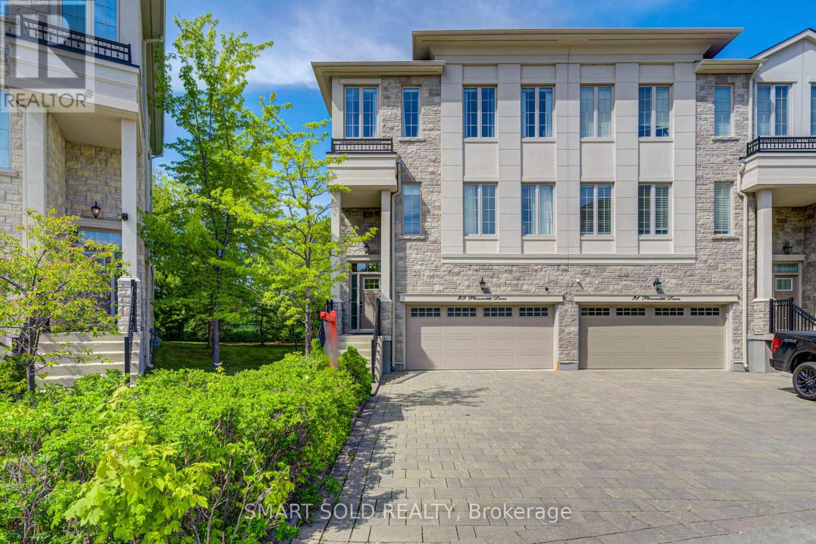 29 PLOWMAN LANE, Richmond Hill, Ontario